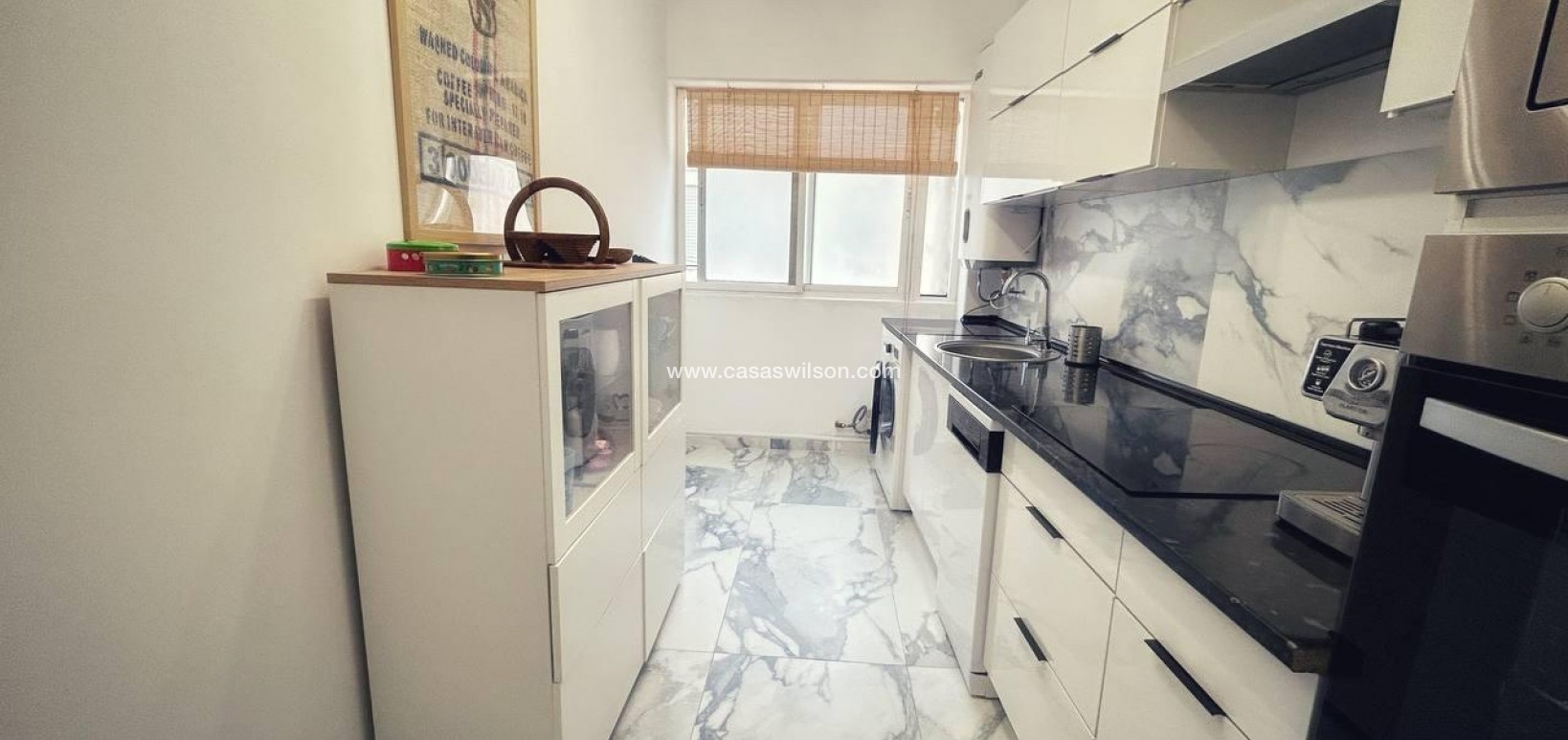 Venta - Apartamento - Torrevieja - Centro