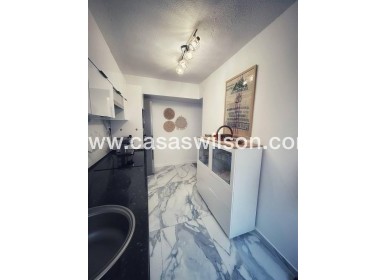 Venta - Apartamento - Torrevieja - Centro
