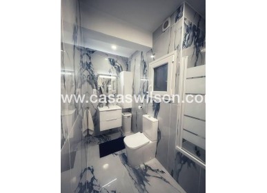 Venta - Apartamento - Torrevieja - Centro