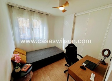 Sale - Appartement - Torrevieja - Centro