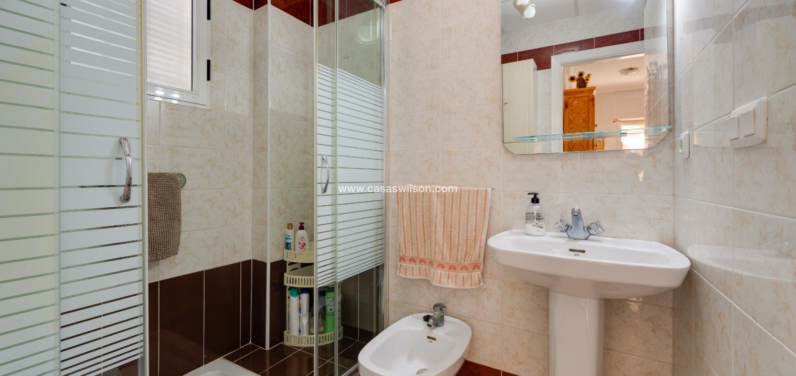 Sale - Bungalow - Torrevieja - Costa Blanca