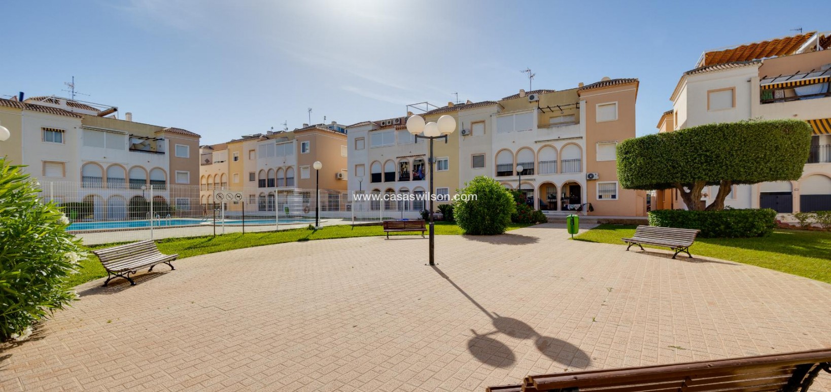 Sale - Bungalow - Torrevieja - Costa Blanca