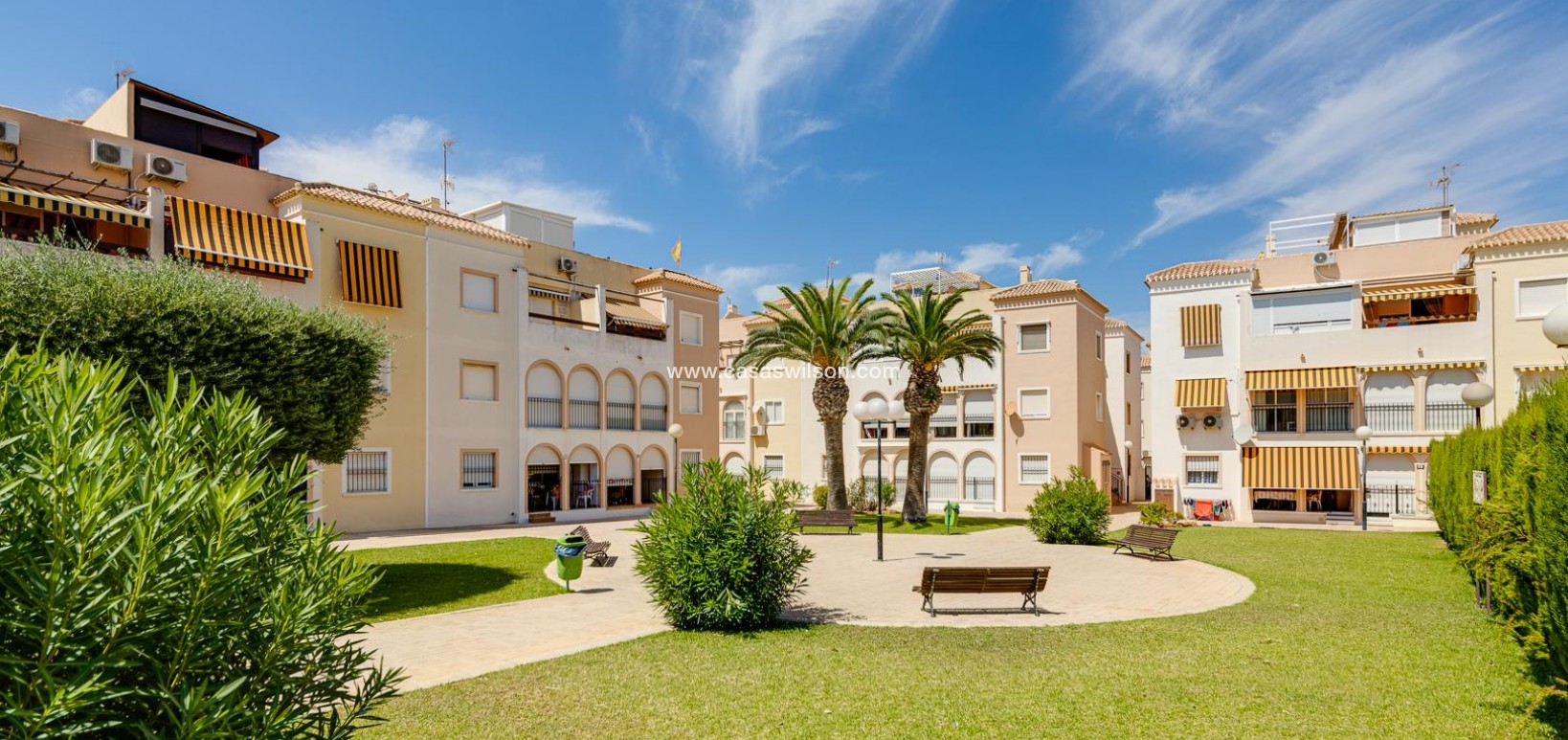 Sale - Bungalow - Torrevieja - Costa Blanca