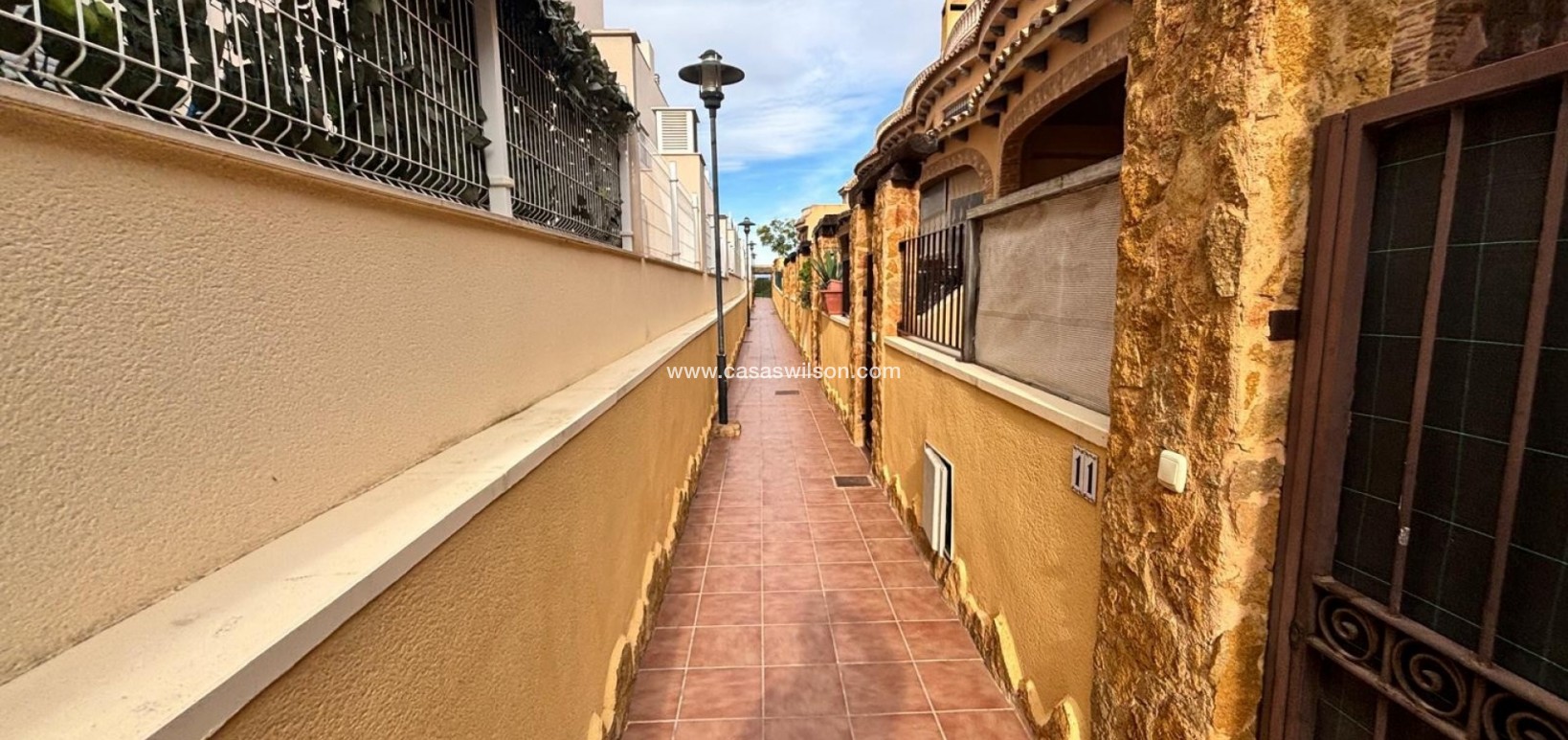 Sale - Townhouse - Urbanització Els Estanys