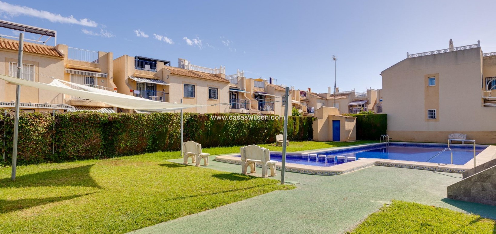 Sale - Bungalow - Torrevieja - El chaparral