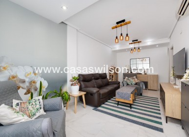 Sale - Townhouse - Torrevieja - Aguas Nuevas