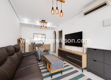 Sale - Townhouse - Torrevieja - Aguas Nuevas