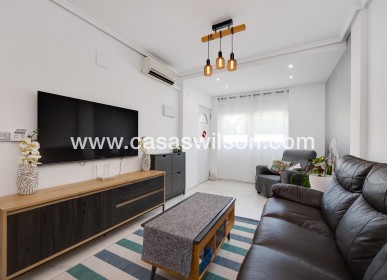 Sale - Townhouse - Torrevieja - Aguas Nuevas