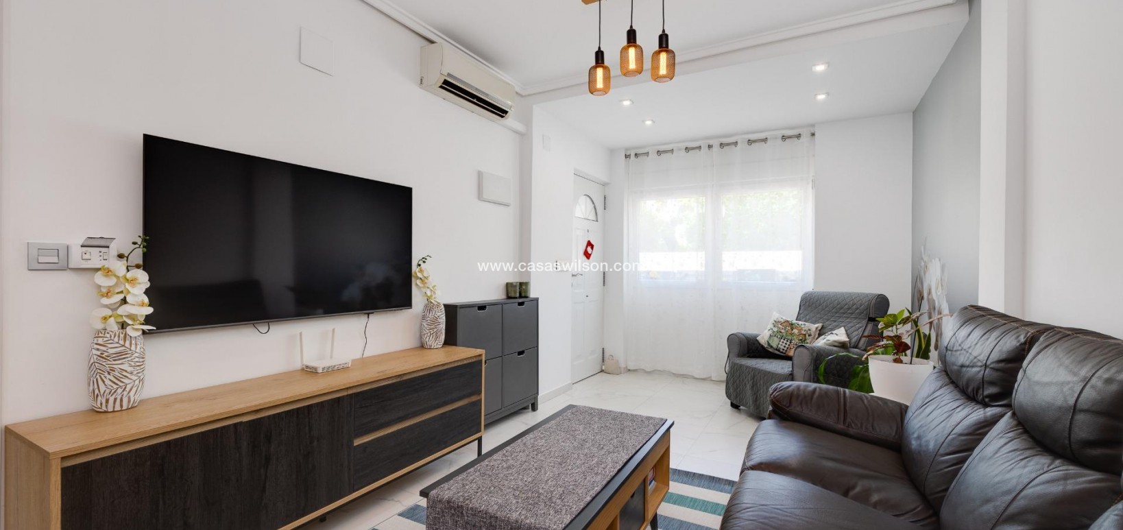 Sale - Townhouse - Torrevieja - Aguas Nuevas