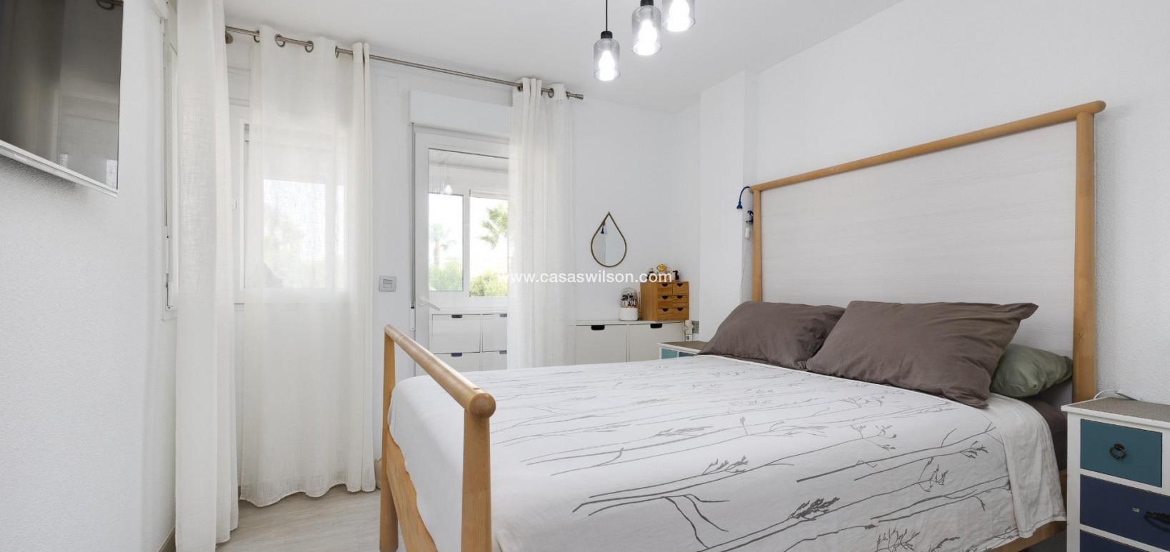 Sale - Townhouse - Torrevieja - Aguas Nuevas
