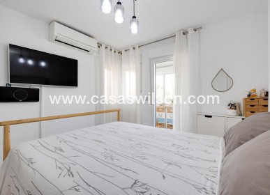 Sale - Townhouse - Torrevieja - Aguas Nuevas