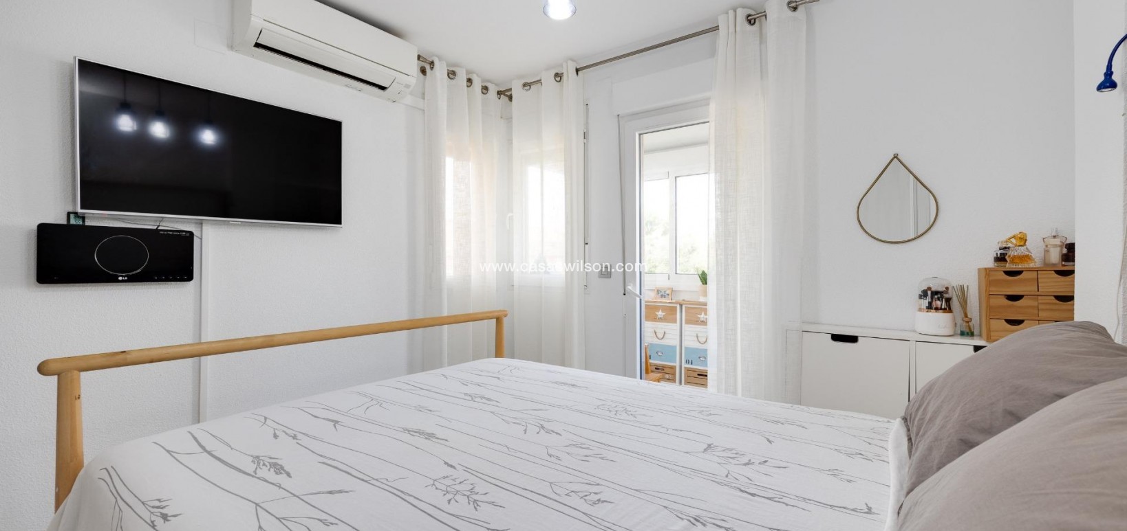 Sale - Townhouse - Torrevieja - Aguas Nuevas