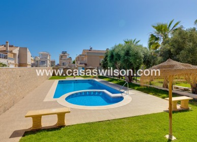 Sale - Townhouse - Torrevieja - Aguas Nuevas