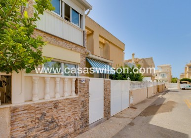 Sale - Townhouse - Torrevieja - Aguas Nuevas