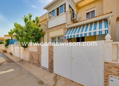 Sale - Townhouse - Torrevieja - Aguas Nuevas