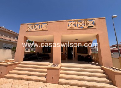 Sale - Villa - Urbanización Ciudad Quesada