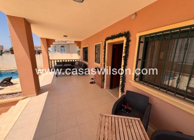 Sale - Villa - Urbanización Ciudad Quesada