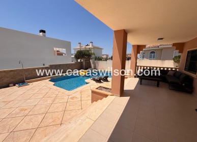 Sale - Villa - Urbanización Ciudad Quesada