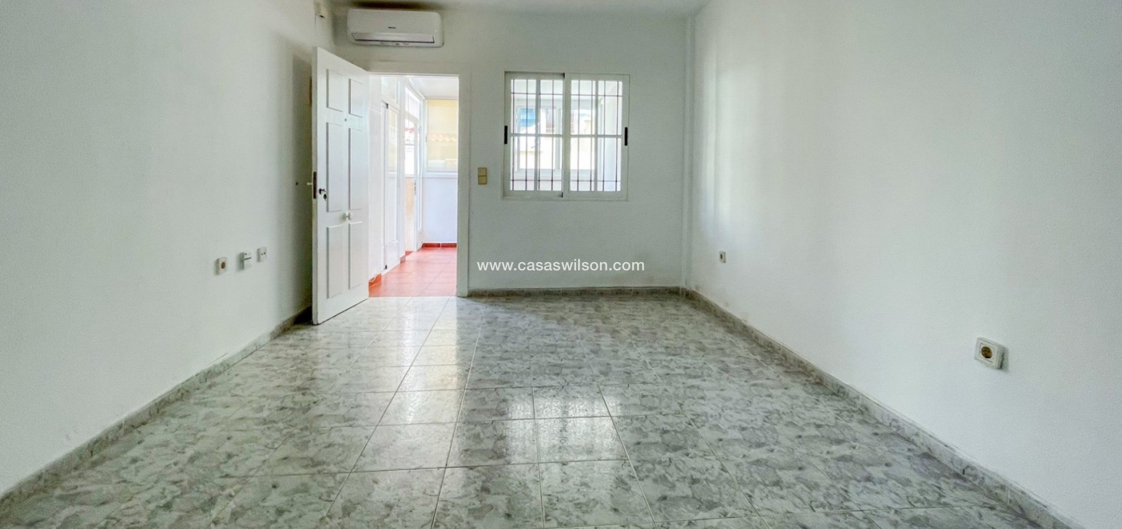 Sale - Bungalow - Orihuela Costa - Costa Blanca
