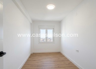 Sale - Appartement - Torrevieja - Costa Blanca