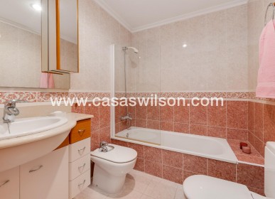 Sale - Appartement - Torrevieja - Paseo maritimo
