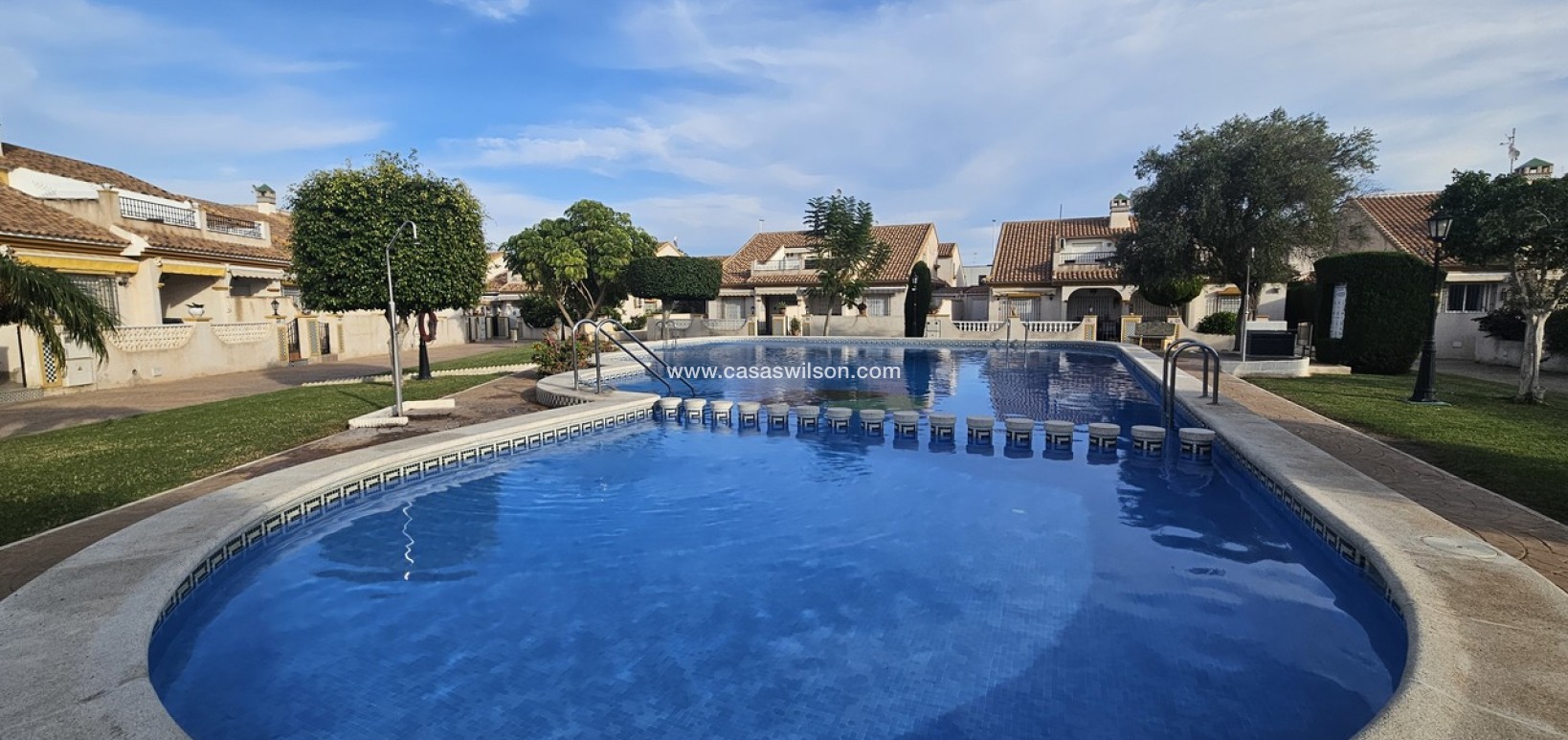 Sale - Bungalow - La Zenia - Costa Blanca
