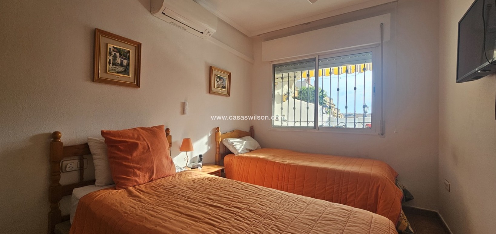Sale - Bungalow - La Zenia - Costa Blanca