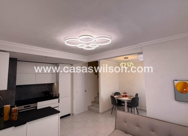 Sale - Townhouse - Torrevieja - Calas blanca