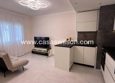 Sale - Townhouse - Torrevieja - Calas blanca