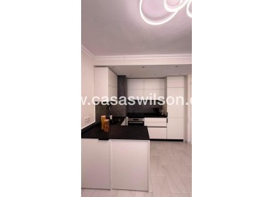 Sale - Townhouse - Torrevieja - Calas blanca