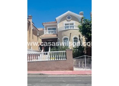 Bestaande bouw - Villa - Orihuela Costa - Costa Blanca