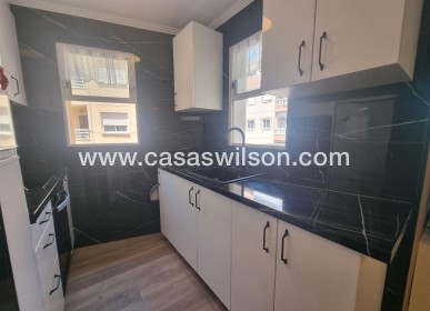 Bestaande bouw - Appartement - Torrevieja - Estacion De Autobuses