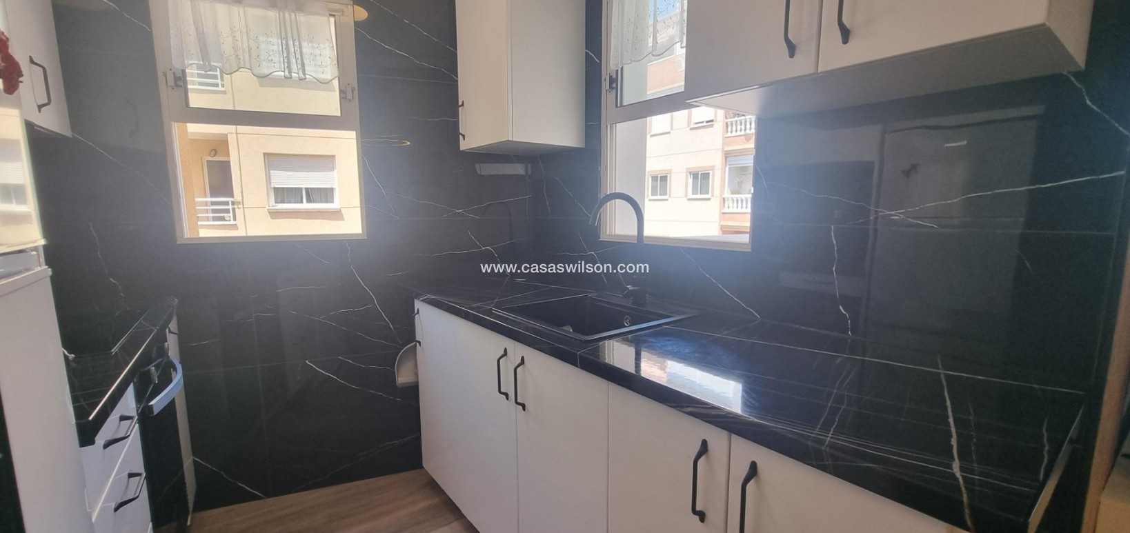 Bestaande bouw - Appartement - Torrevieja - Estacion De Autobuses