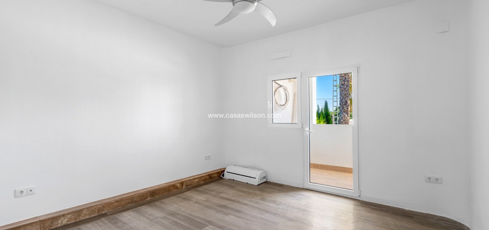 Sale - Country Property - Los Montesinos - La Herrada