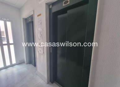 Bestaande bouw - Appartement - Torrevieja - Estacion De Autobuses