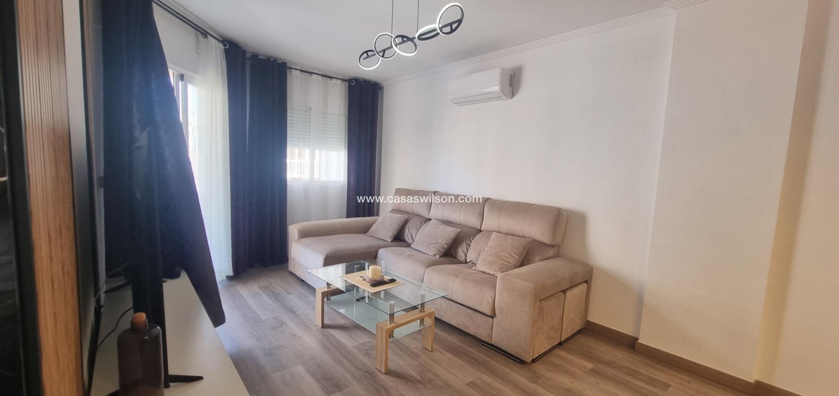 Bestaande bouw - Appartement - Torrevieja - Estacion De Autobuses