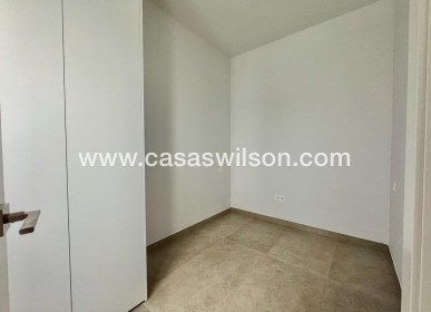 Sale - Apartment - Torrevieja - Habaneras