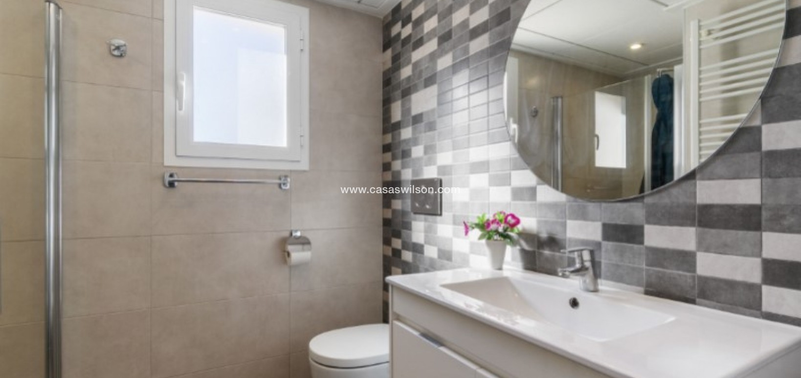 Sale - Apartment - Torrevieja - Costa Blanca