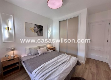 Sale - Apartment - Torrevieja - Habaneras