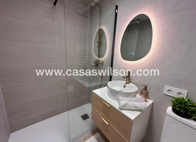 Sale - Apartment - Torrevieja - Habaneras