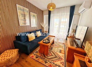 Sale - Apartment - Torrevieja - Centro