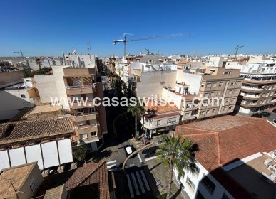 Sale - Apartment - Torrevieja - Centro