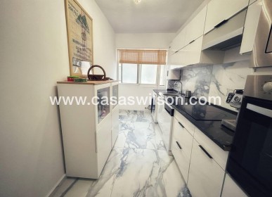 Sale - Apartment - Torrevieja - Centro