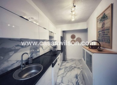 Sale - Apartment - Torrevieja - Centro