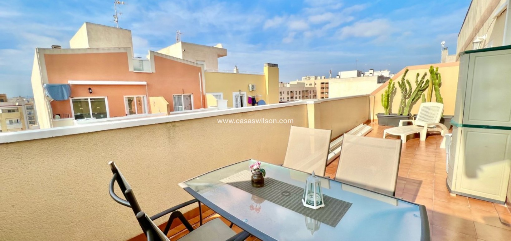 Sale - Apartment - Torrevieja - Centro