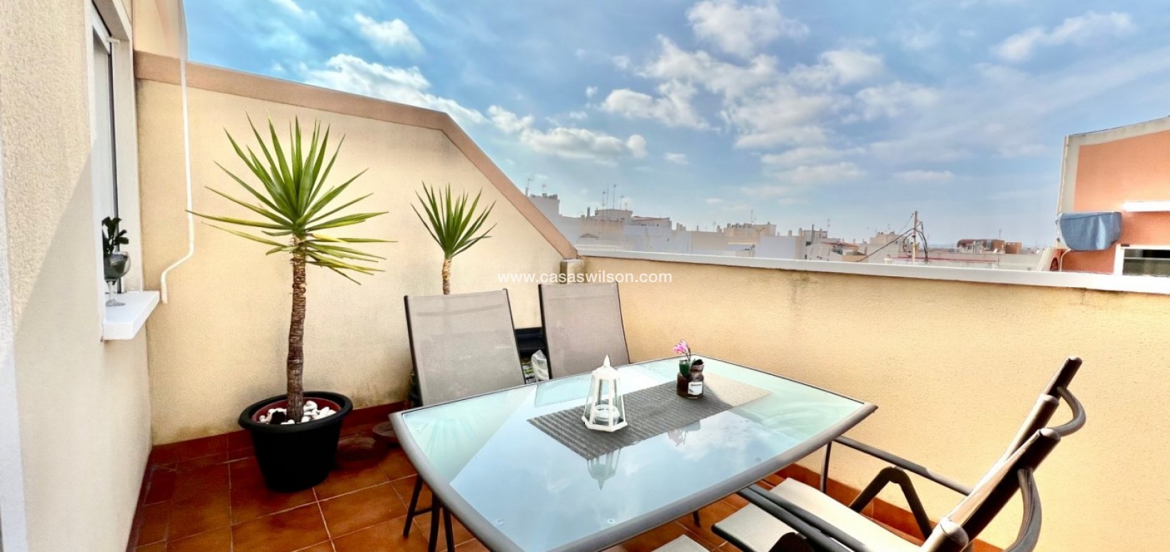 Sale - Apartment - Torrevieja - Centro
