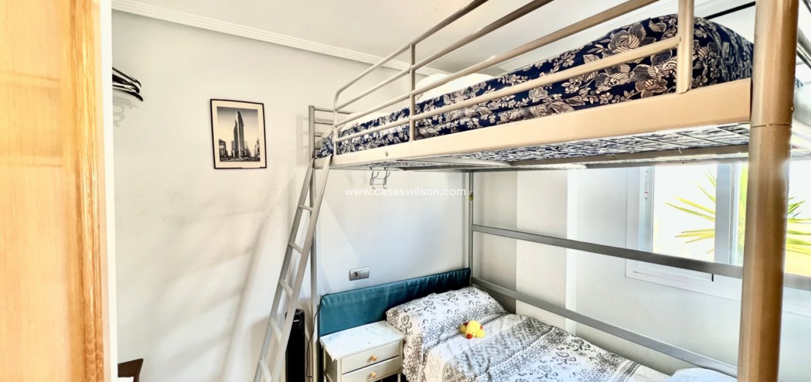 Sale - Apartment - Torrevieja - Centro