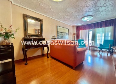 Sale - Apartment - Torrevieja - Centro