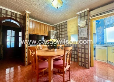 Sale - Apartment - Torrevieja - Centro