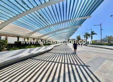 Sale - Apartment - Torrevieja - Centro